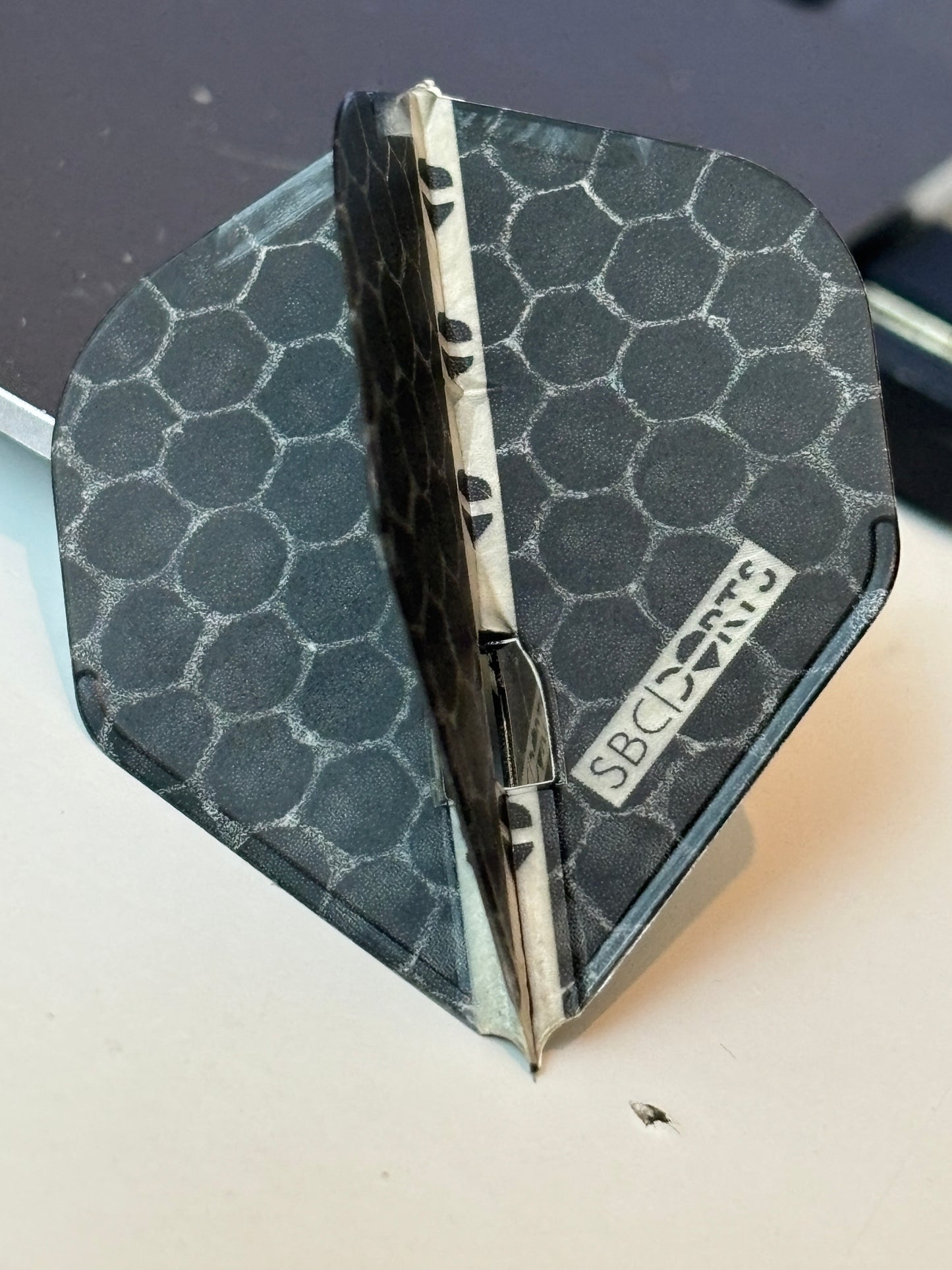 L-Style Flights | L1 PRO || schwarz | mit eigenem Logo/Motiv