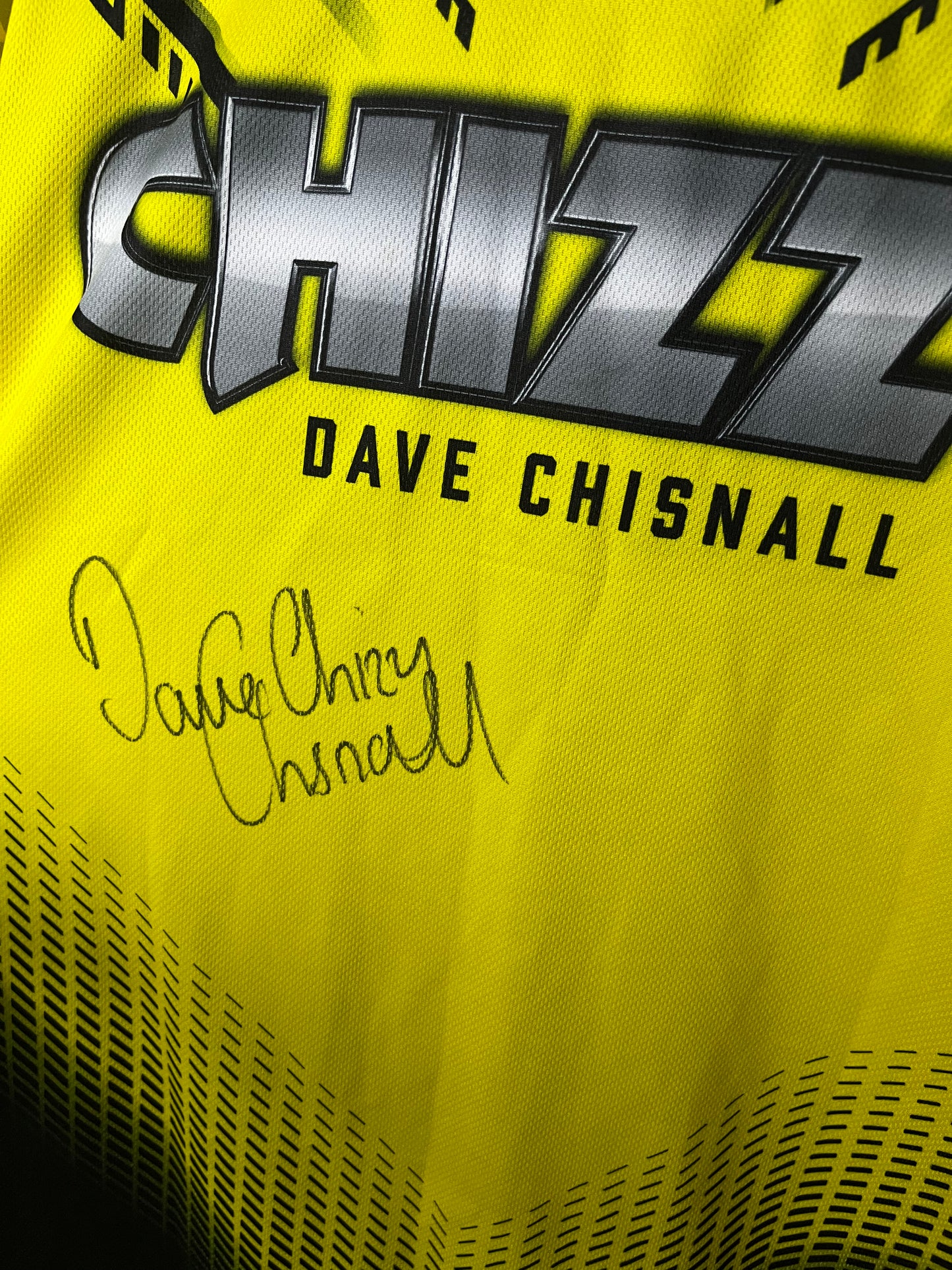 Dave Chisnall | Doppelt Signiertes Shirt | Größe M