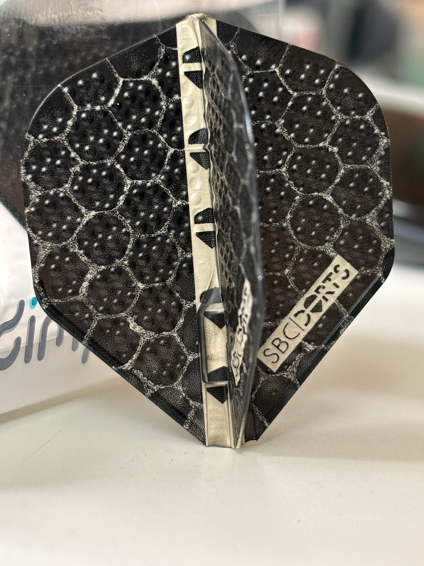 L-Style Flights | L1 EZ  DIMPLE || schwarz | mit eigenem Logo/Motiv